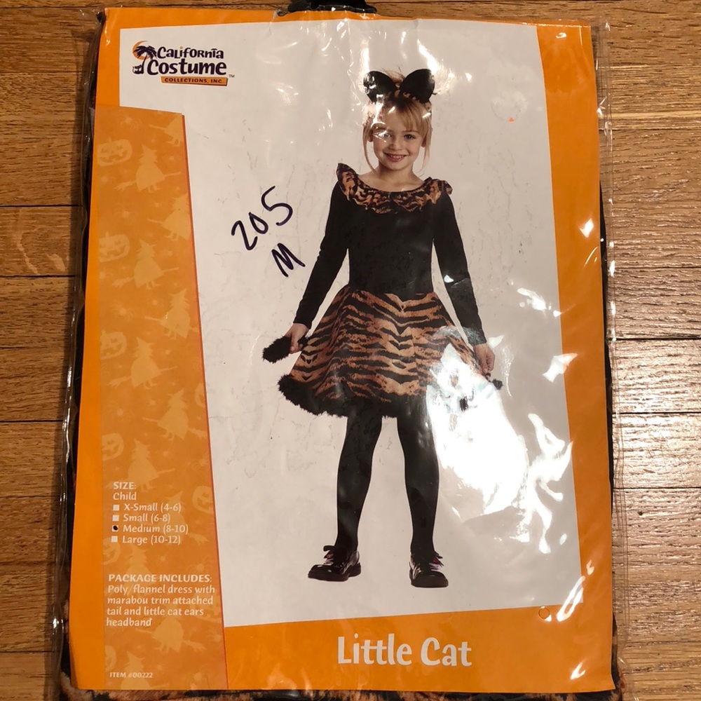 Little cat costume
